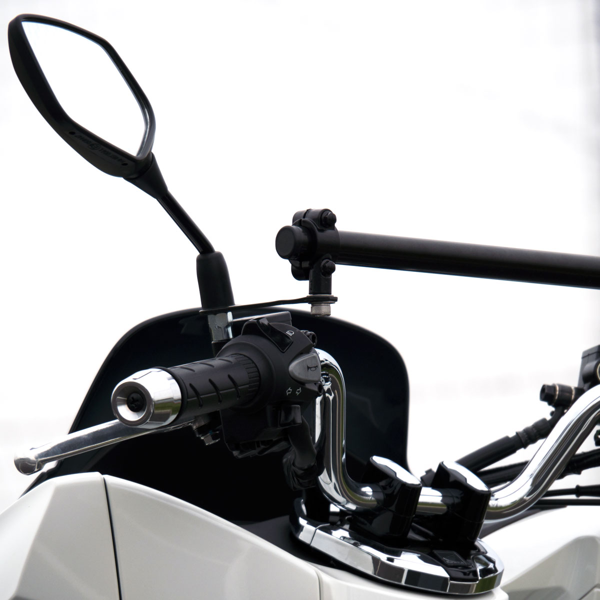 PCX160 専用 マルチガジェットマウントバー バイクパーツメーカー ワールドウォーク